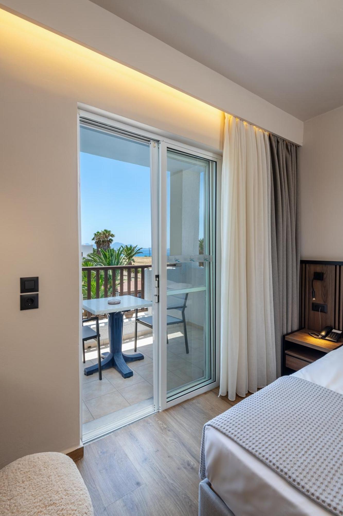 Отель Kalimera Mare 3*